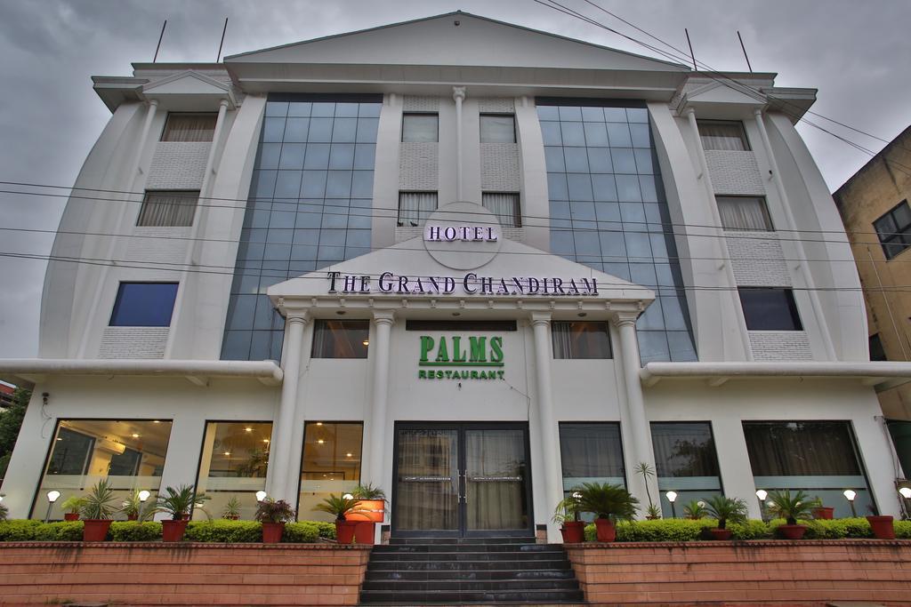 Hotel The Grand Chandiram Kota  Exteriör bild